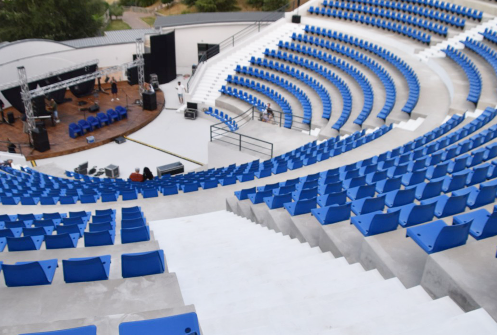 teatro-comunale-castrolibero